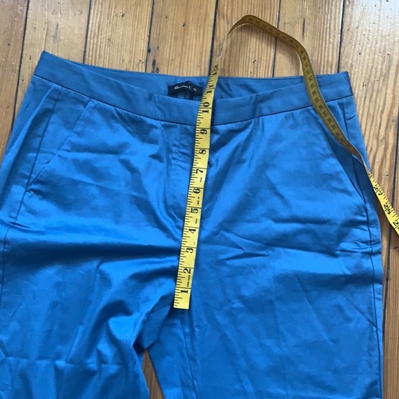 Massimo Dutti light teal capri pants NWT - Picture 3 of 10